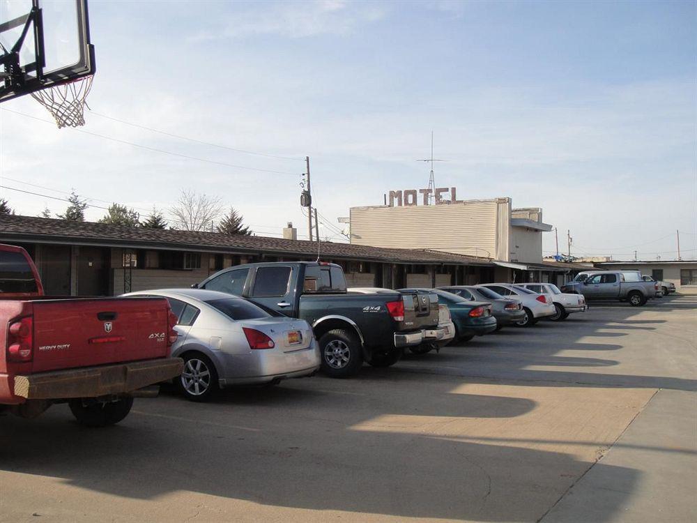 Trails West Motel South Hutchinson Zewnętrze zdjęcie