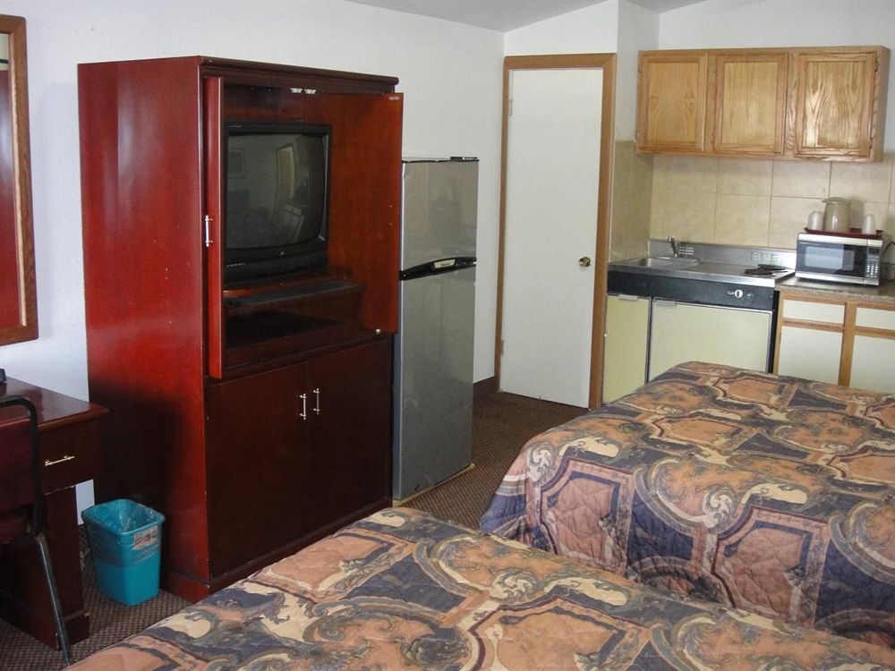 Trails West Motel South Hutchinson Zewnętrze zdjęcie