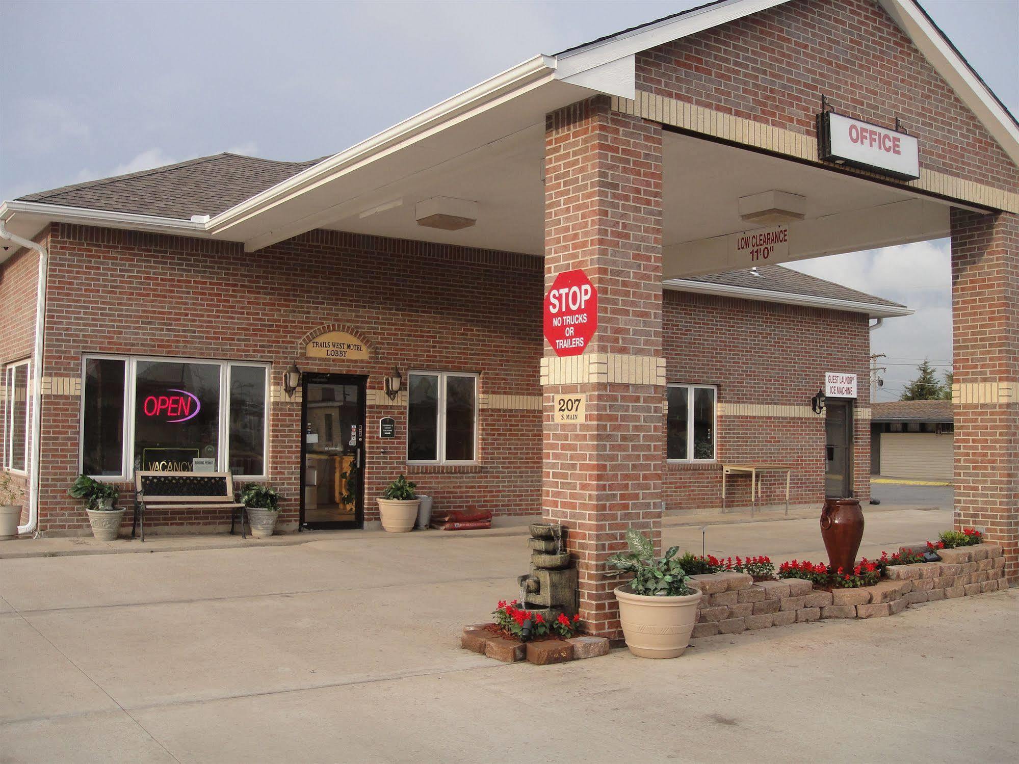 Trails West Motel South Hutchinson Zewnętrze zdjęcie